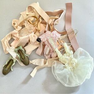 ⭐️ 5/$18 THE BALLET COLLECTION Ornaments 2 Pairs Pointe Shoes 1 Tutu Costume